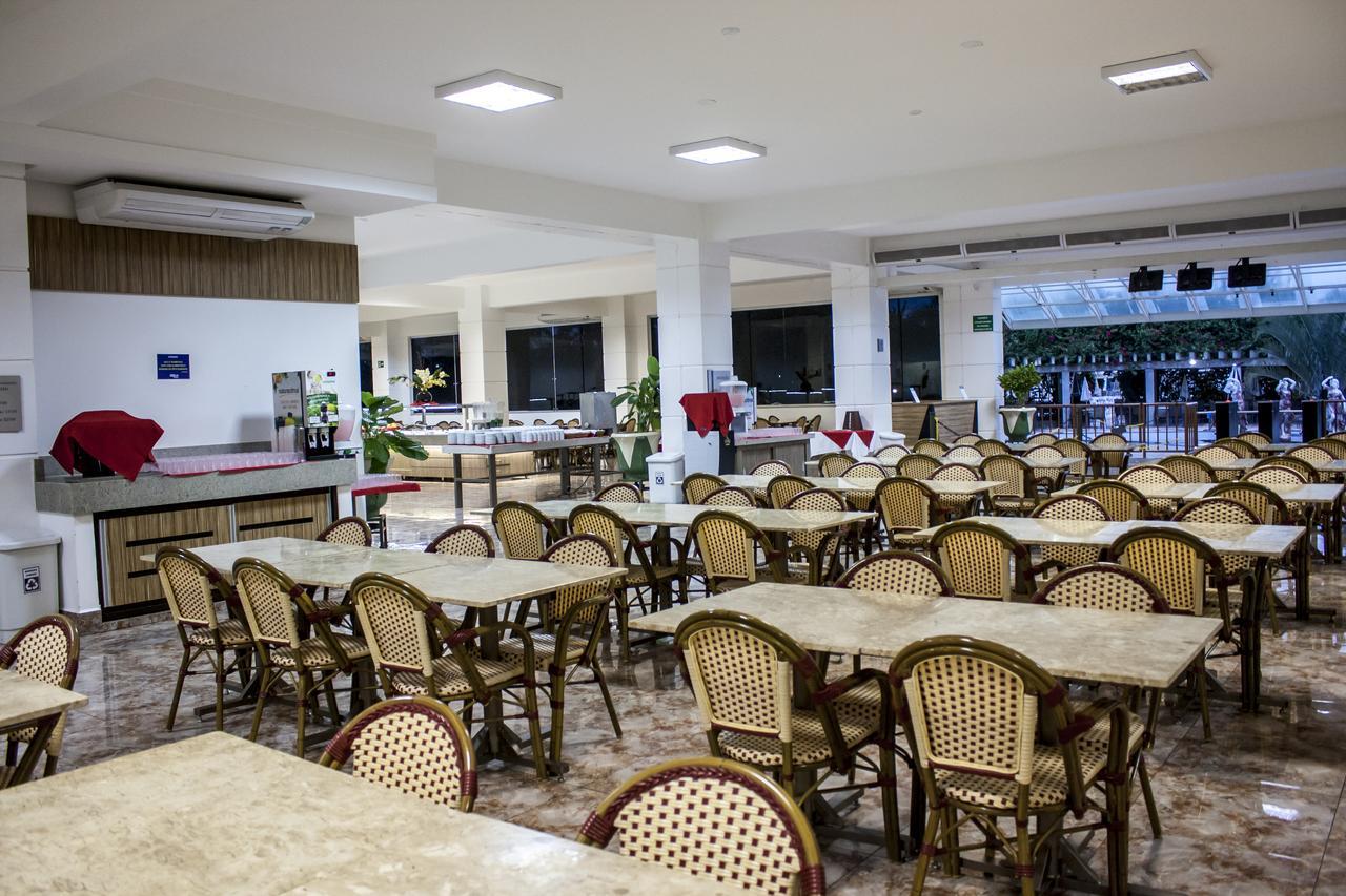 Lacqua Di Roma, Com Fogao Geladeira E Parque Aquatico 24H Caldas Novas Buitenkant foto